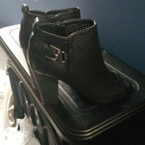 G by guess open toe heels